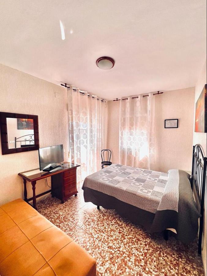 Hostal Muriel Aljaraque Bagian luar foto