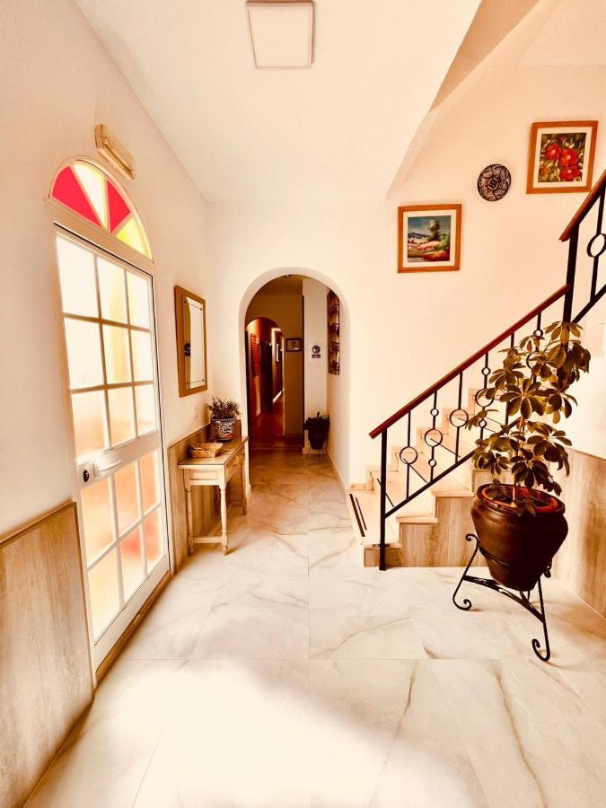 Hostal Muriel Aljaraque Bagian luar foto