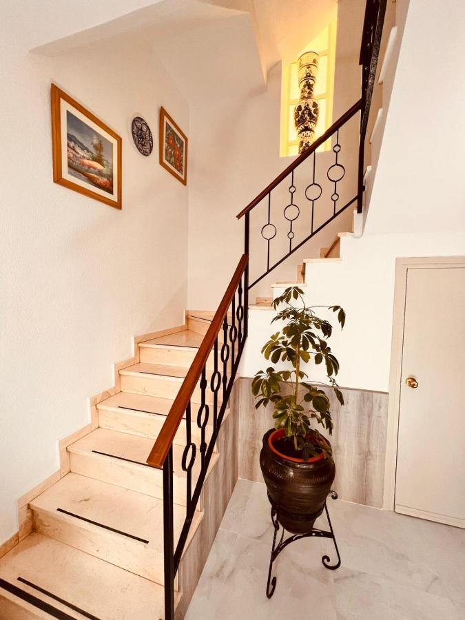 Hostal Muriel Aljaraque Bagian luar foto