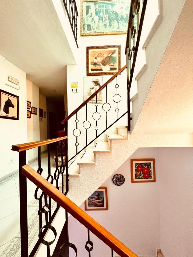 Hostal Muriel Aljaraque Bagian luar foto