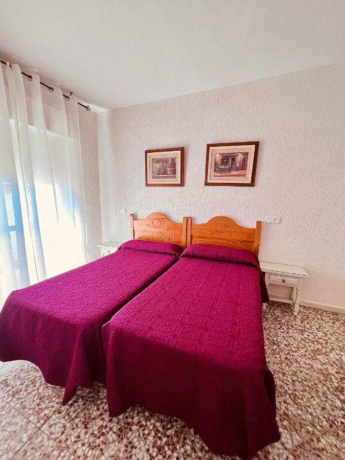 Hostal Muriel Aljaraque Bagian luar foto