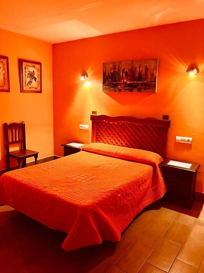 Hostal Muriel Aljaraque Bagian luar foto