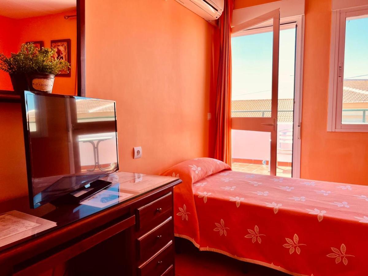 Hostal Muriel Aljaraque Bagian luar foto