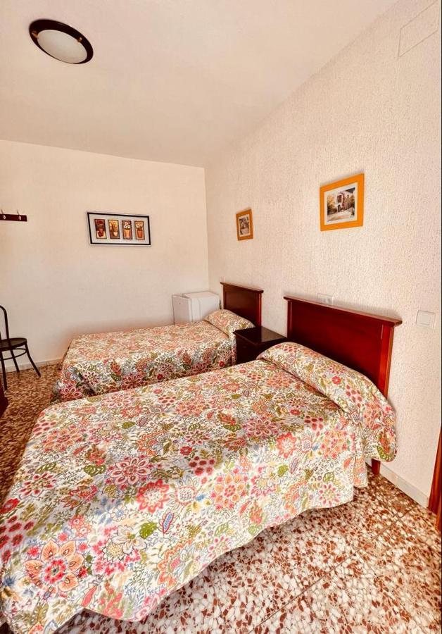 Hostal Muriel Aljaraque Bagian luar foto