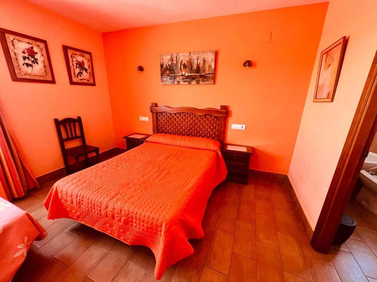 Hostal Muriel Aljaraque Bagian luar foto
