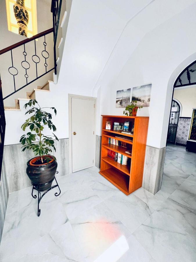 Hostal Muriel Aljaraque Bagian luar foto