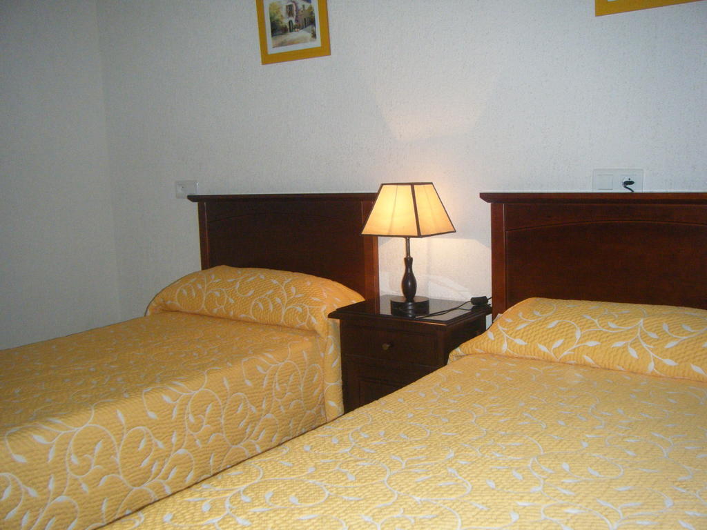 Hostal Muriel Aljaraque Ruang foto